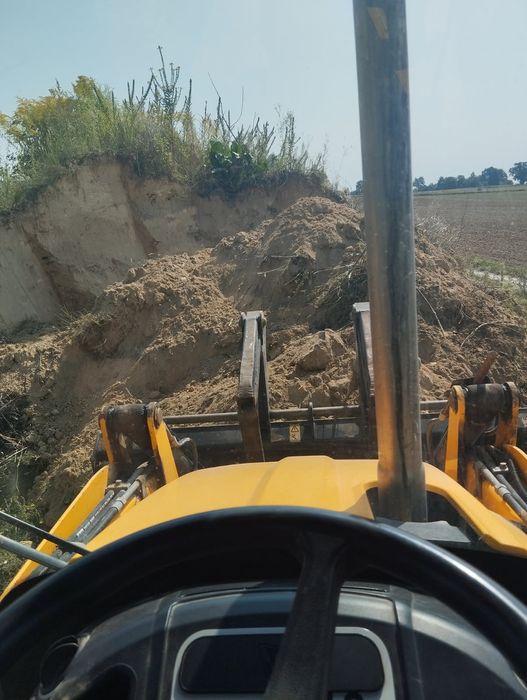 Usługi Koparko-Ładowarką JCB, koparką obrotową, kucie młotem 3CX