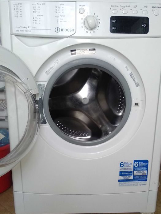 Стиральная машина Indesit