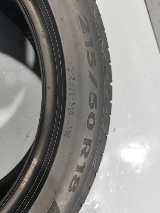 2 pneus semi novos 215-50R18 Pirelli - Oferta dos Portes