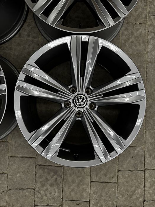 R-19 Оригінал Volkswagen TOUAREG R-LINE,комплект дисків SEBRING для VW Таурек