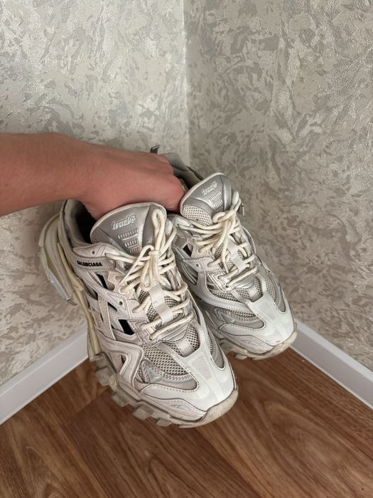 Balenciaga track 2