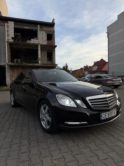 Продам своє авто Mersedes E w212