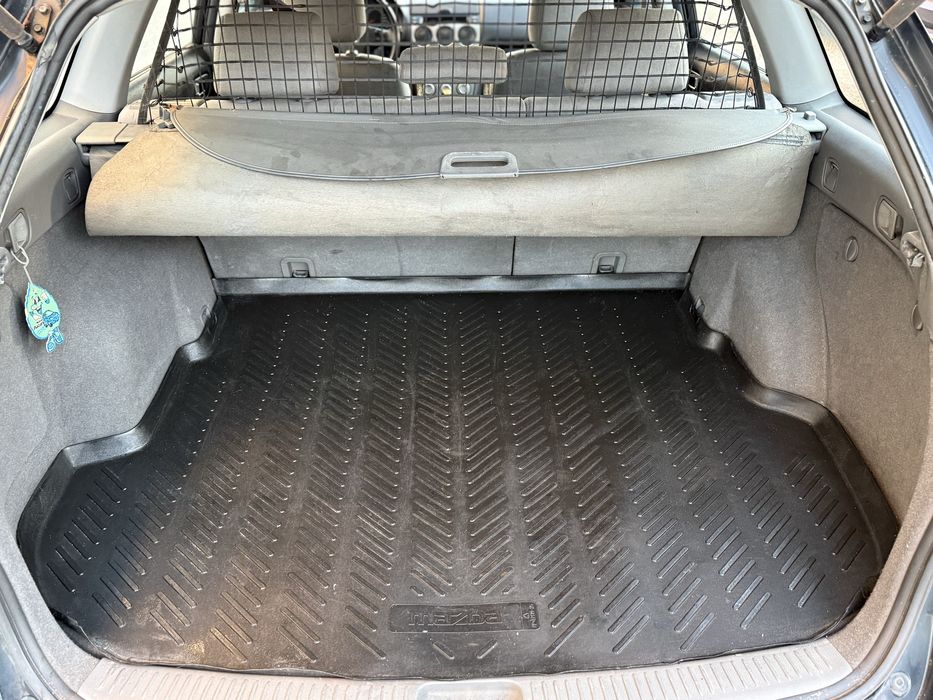 Mazda 6 2.0 D em muito bom estado