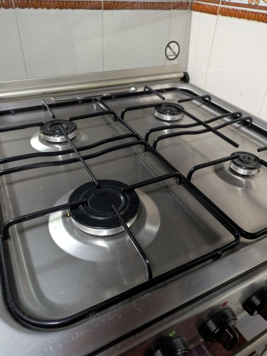 Fogão Meireles Multifunções (elétrico e gás), como novo