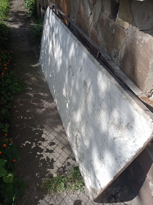 Продам балконну плиту