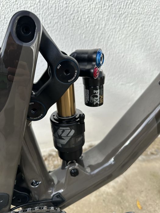 Ghost riot am full party Tam-L (nova)