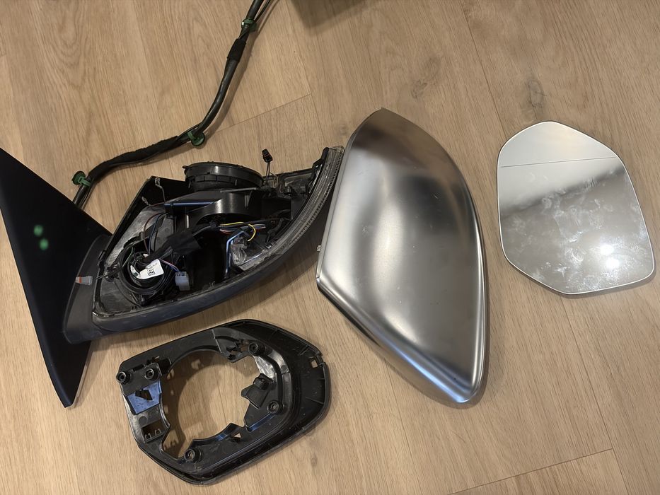 Зеркало audi q8 бу 2019-2026 Европа