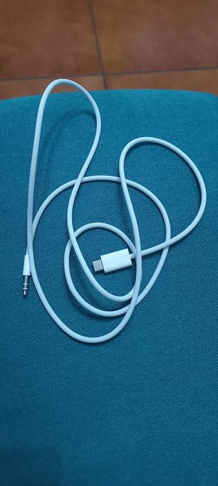 USB-C to 3.5 mm Audio jack