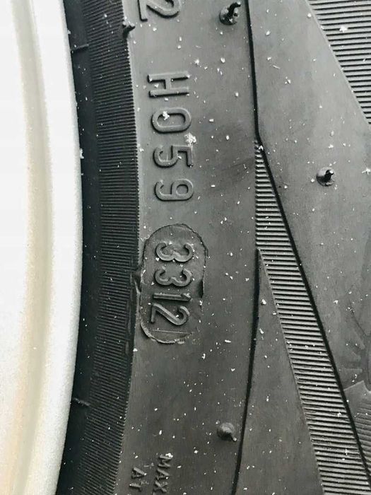 koła volvo xc 235/65r17 pirelli zima