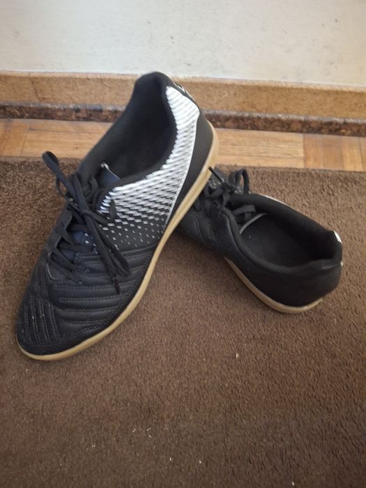 Tenis futsal pretos
