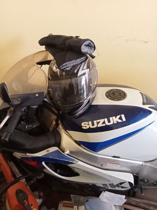 Suzuki GSXR 600 a gasolina