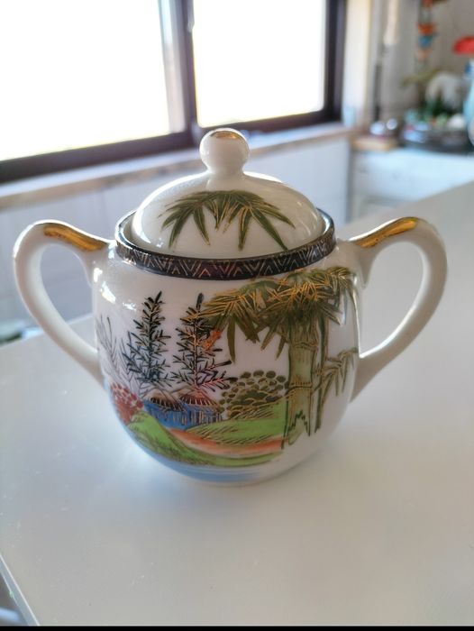 Serviço de café porcelana..antigo