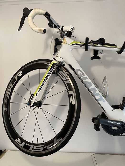 Giant Propel Advanced Carbono | Ultegra Di2 | Rodas Carbono SLR