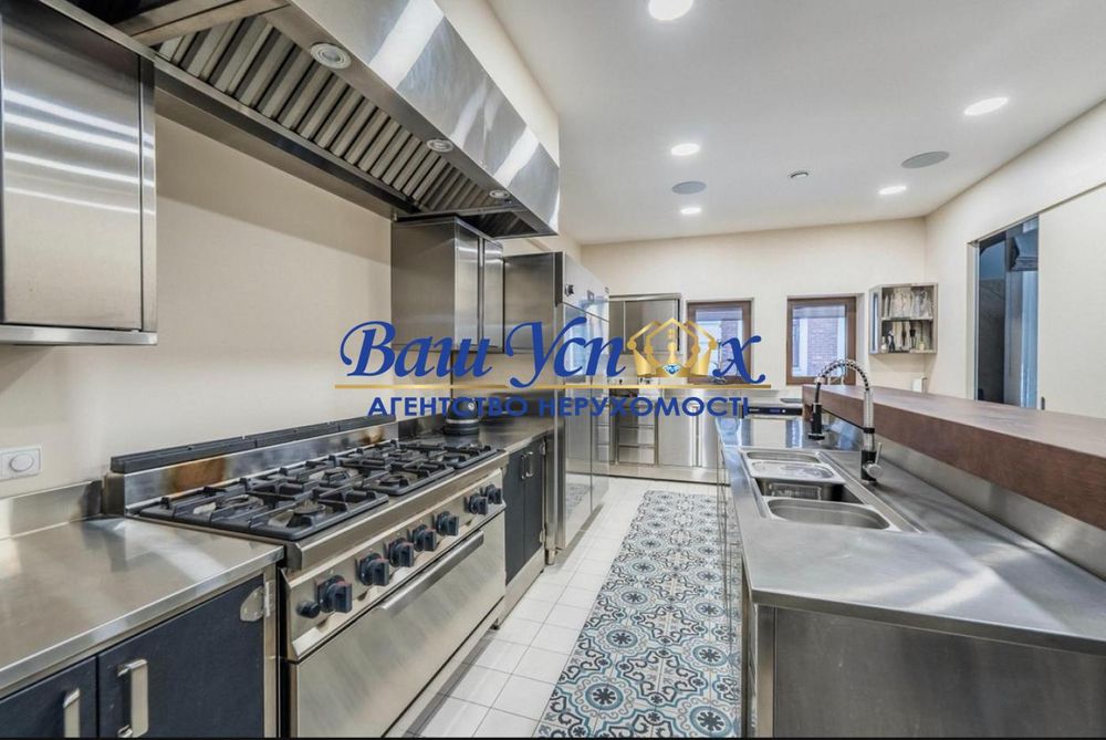 Оренда будинка у мiстечку з выходом на рiчку   . село  Козин