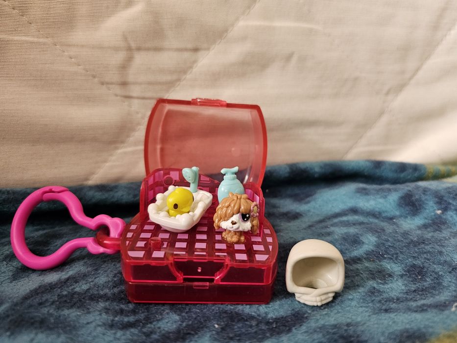 Littlest pet shop mini piesek