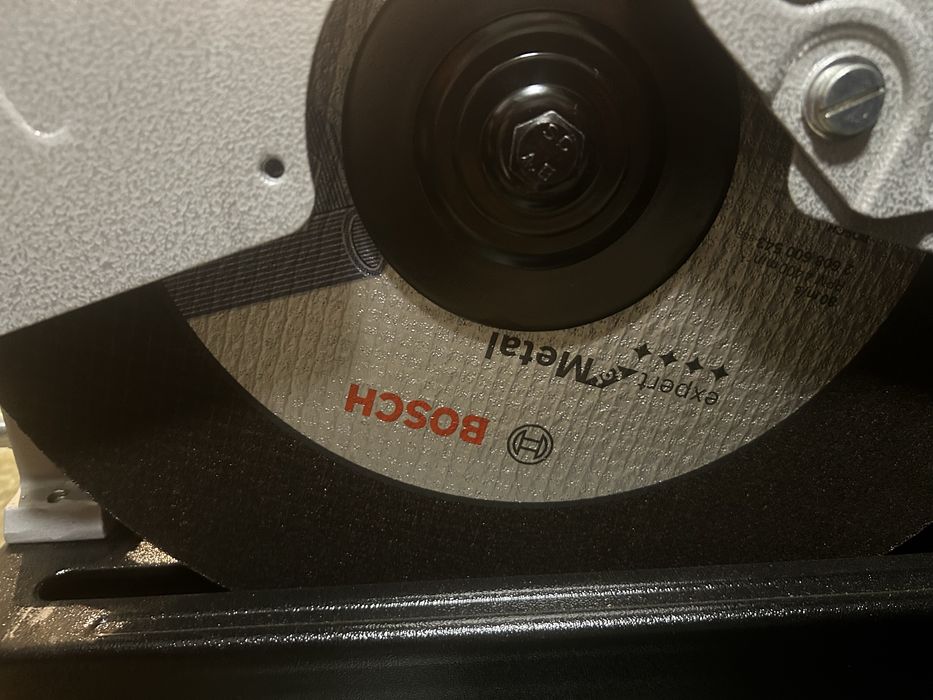 Nowa Piła ukośnica do metalu Wurth MMS 2300 z nową tarczą