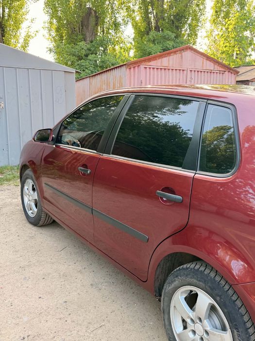 Volkswagen Polo 2007 IV покоління (FL) • 1.4 МТ (80 к.с) • Base