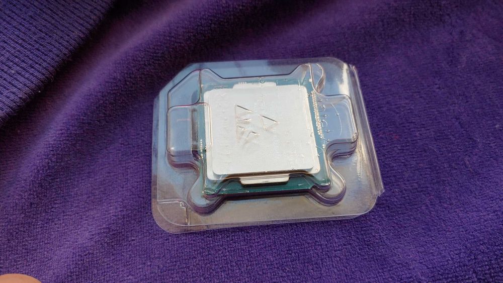 Процессор Intel Pentium G3420 3220 3.2GHz/5GT/сокет 1150/ video-1.7 GB