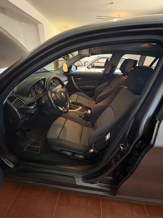 BMW Série 1 116i E87 1.6 Gasolina 115cv – 2005 foto 4