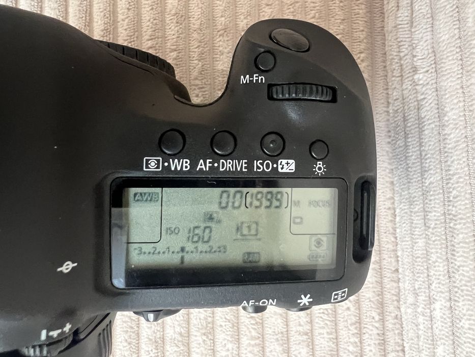 Aparat fotograficzny Canon EOS 5D Mark III stan jak nowy + gratisy