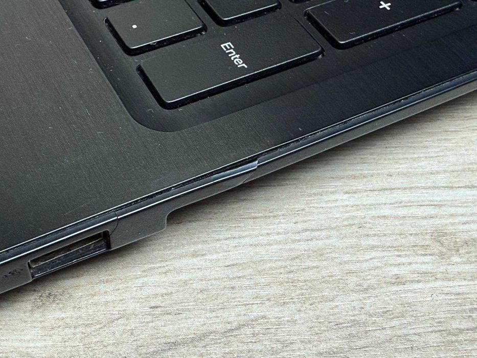 Dell Inspiron 5570 FHD i5-8250u/8GB DDR4/SSD120+500HDD акб 2-3ч