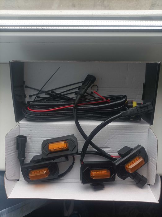 Лампи світлодіодні для решітки радіатора