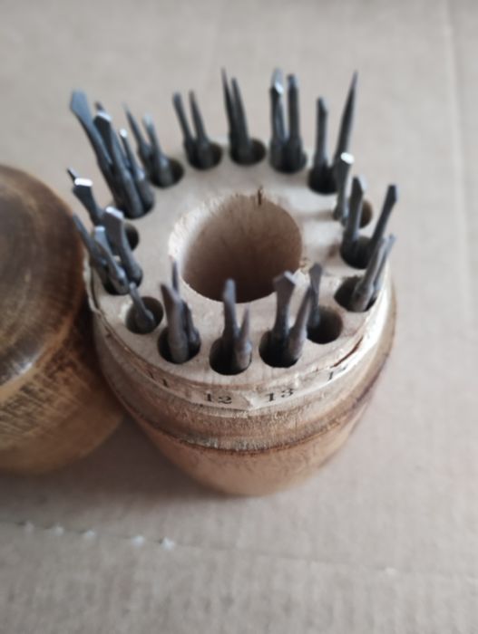 Narzędzia do zegarków mechanicznych