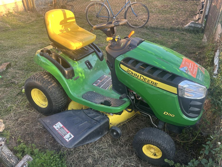 Газонокосарка John Deere