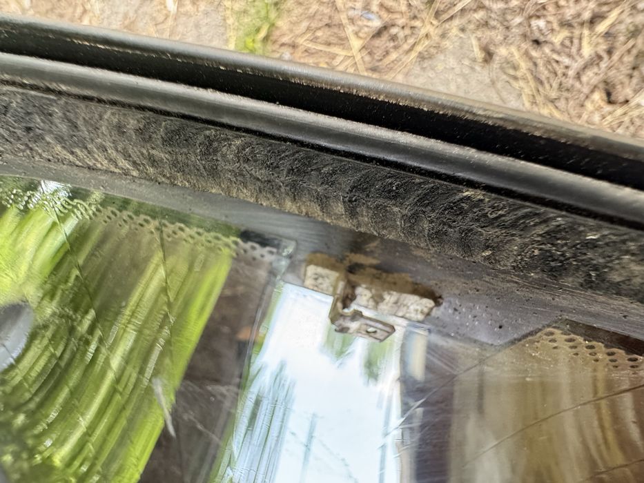 Заднее стекло daewoo lanos