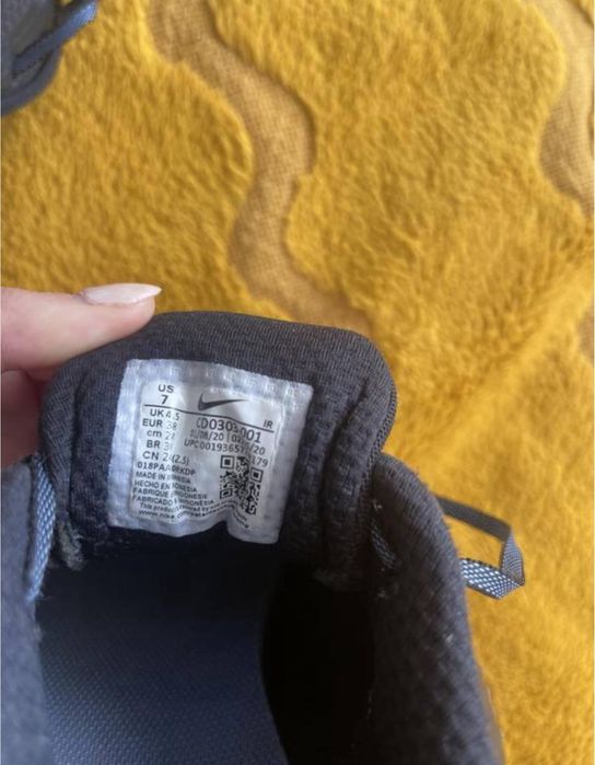 Жіночі кросівки nike