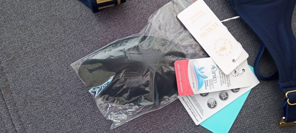 Strój kąpielowy dwu częściowy