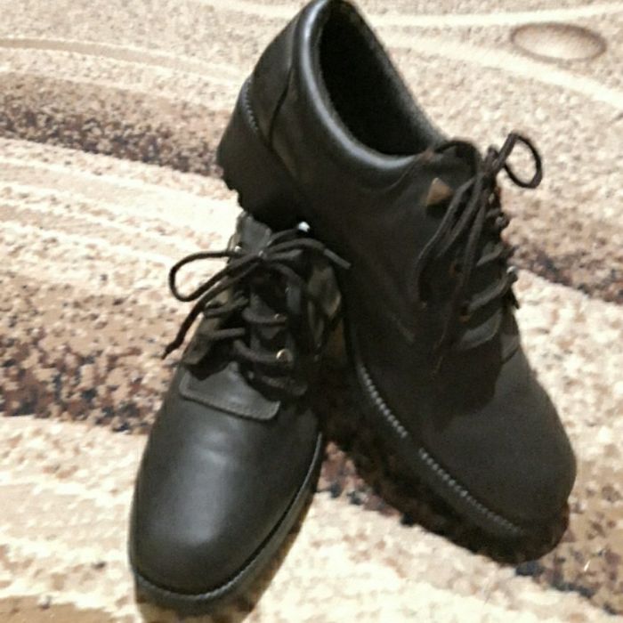 Туфли женские на каблуке.