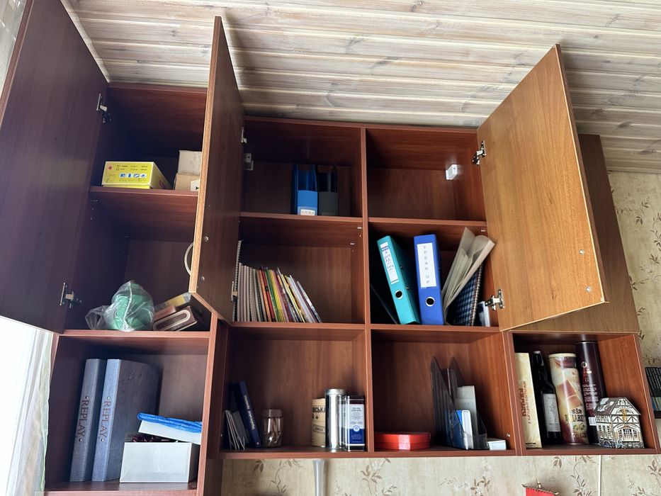 Стелаж в кабінет