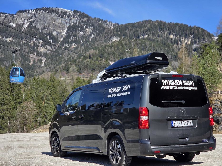 Wynajem busa 9 os. Kraków - Opel Zafira 2025, automat, wysoki standard