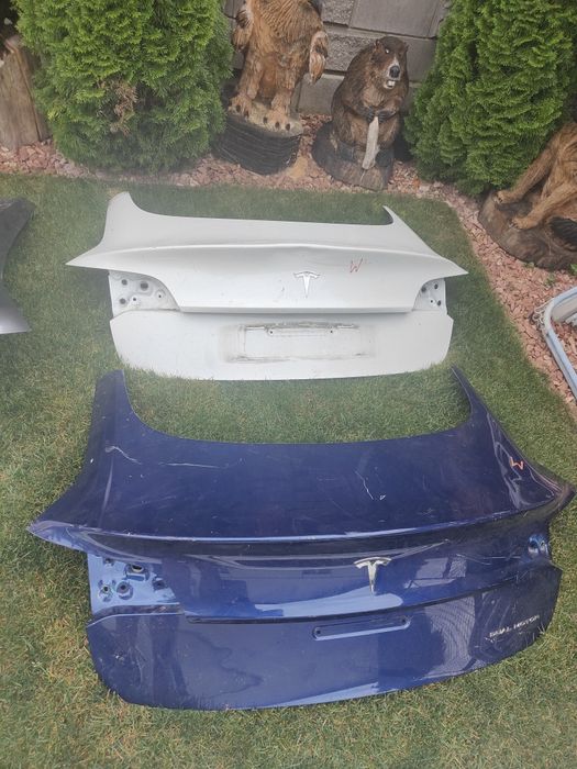 Кришка багажника ляда Tesla Model 3 2017-2024