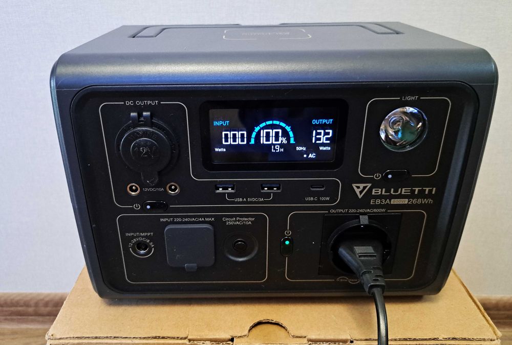 Зарядна станція Bluetti EB3A