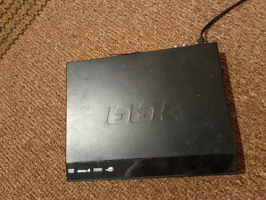 DVD-плеєр BBK DVP159SI з USB та караоке