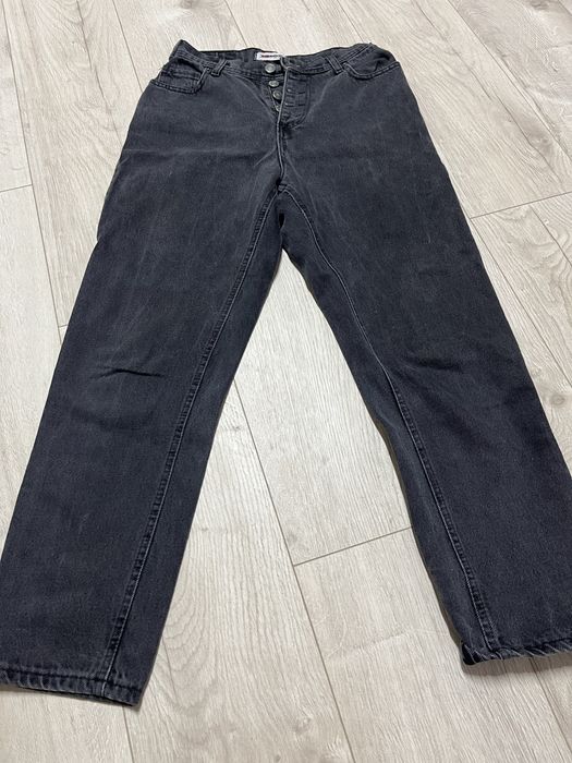 Джинси чорного кольору