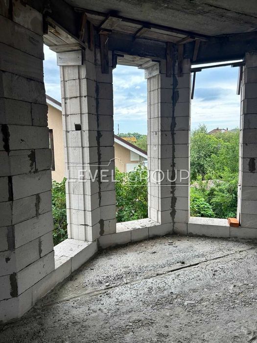 Продається ділянка з двома недобудованими будинками на Осокорках, Київ
