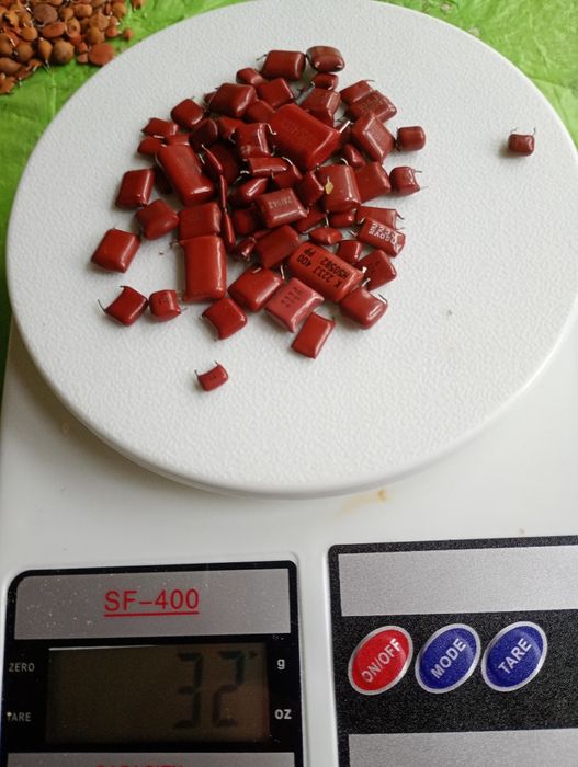 Км конденсаторы разные.