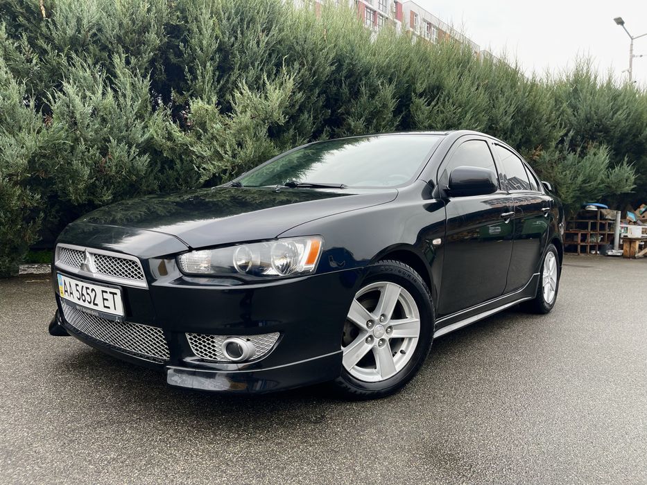 Mitsubishi Lancer продаж
