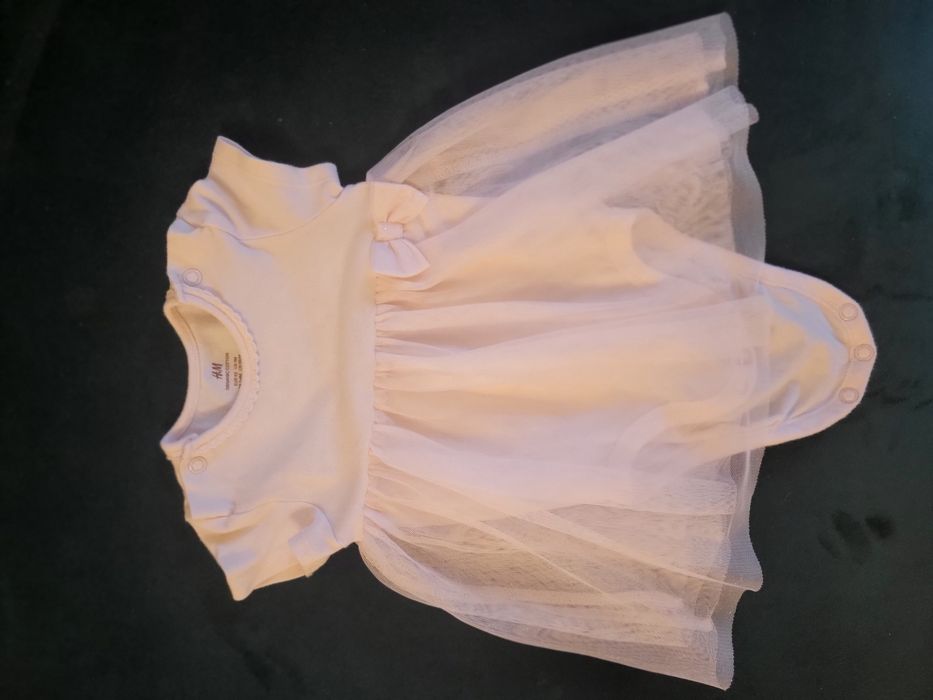 Sukienka tiulowa hm różowa 62 body gratis rajstopy