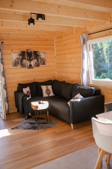 WILLA WILK – przytulny domek dla 6 osób z sauną i balią Ekskluzywne Domki w Górach | Sauna Balia Jezioro Jacuzzi