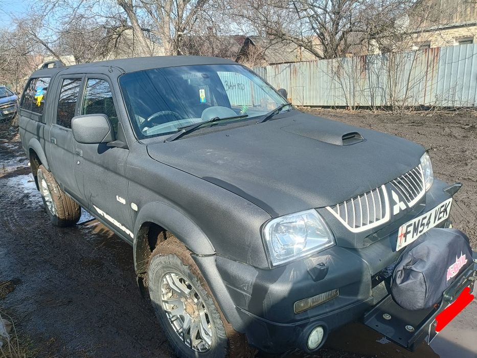 Mitsubishi L200 продам авто в гарному стані