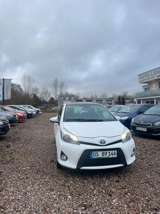 Toyota  Toyota Yaris III 1.5 Nowa Bateria Stan Bdb