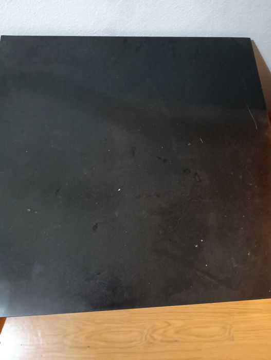Mesa de sala pequena