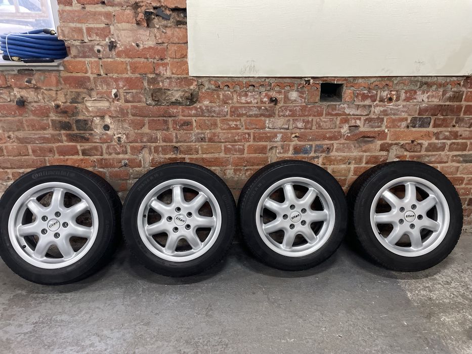 Koła zimowe oryginalne  felgi aluminiowe Audi  16” 5x112