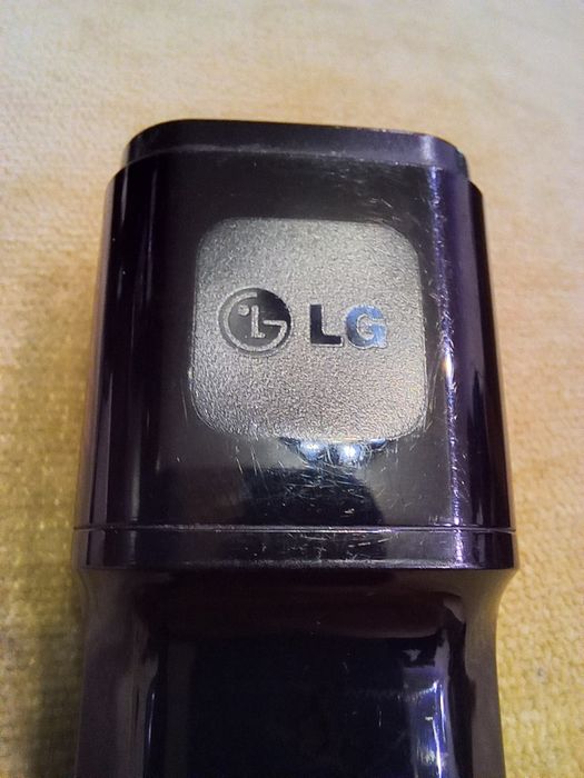 Планшет LG V500   8.3"