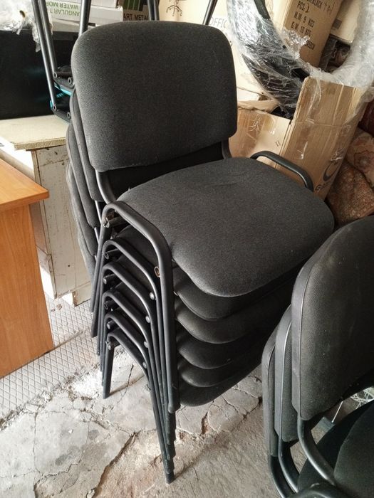 Стулья офисные 50 шт