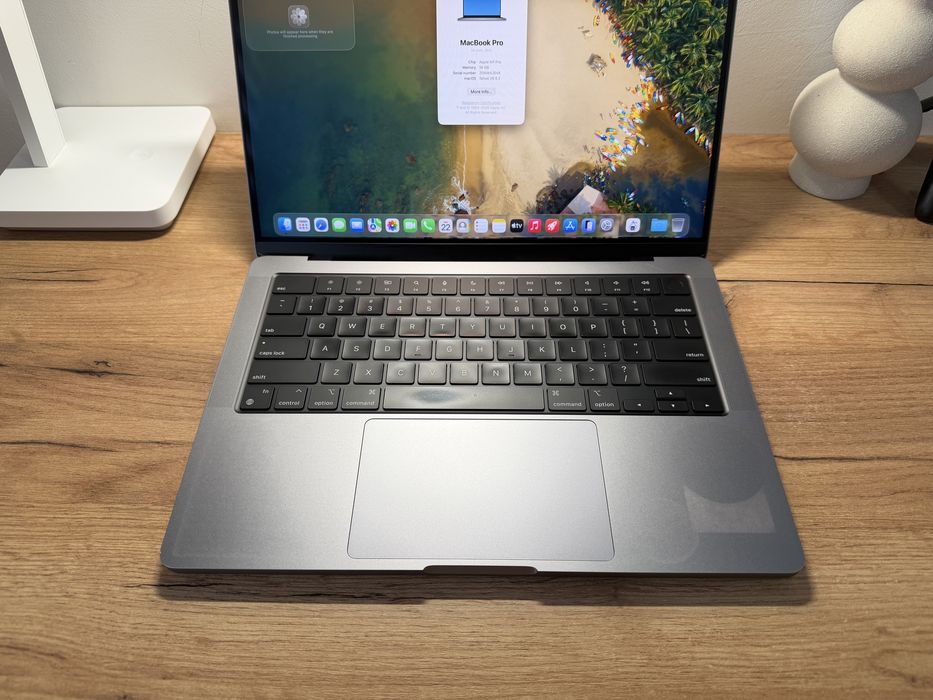 MacBook Pro 14’ 2021 M1 Pro 16Gb RAM 512Gb SSD